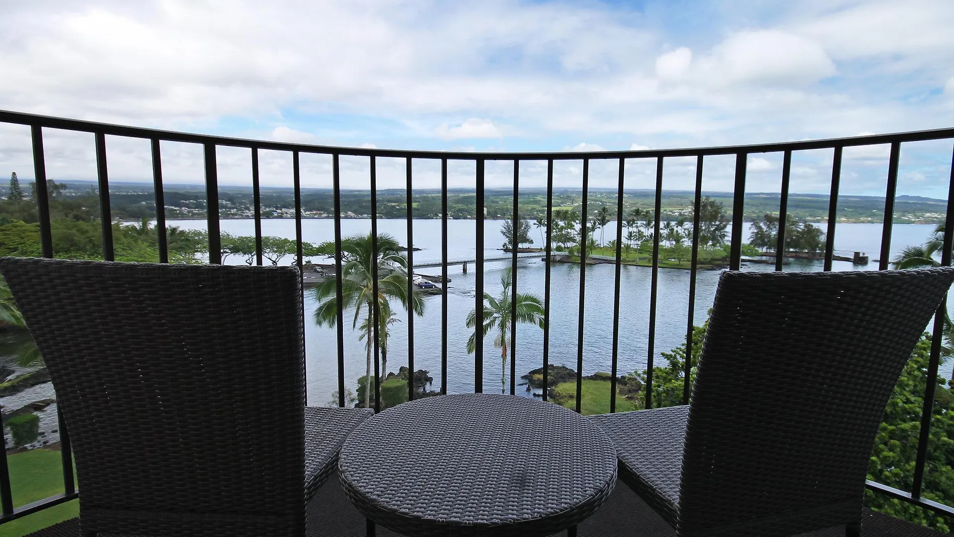 Hilo Hawaiian Hotel, Trademark Collection By Wyndham
