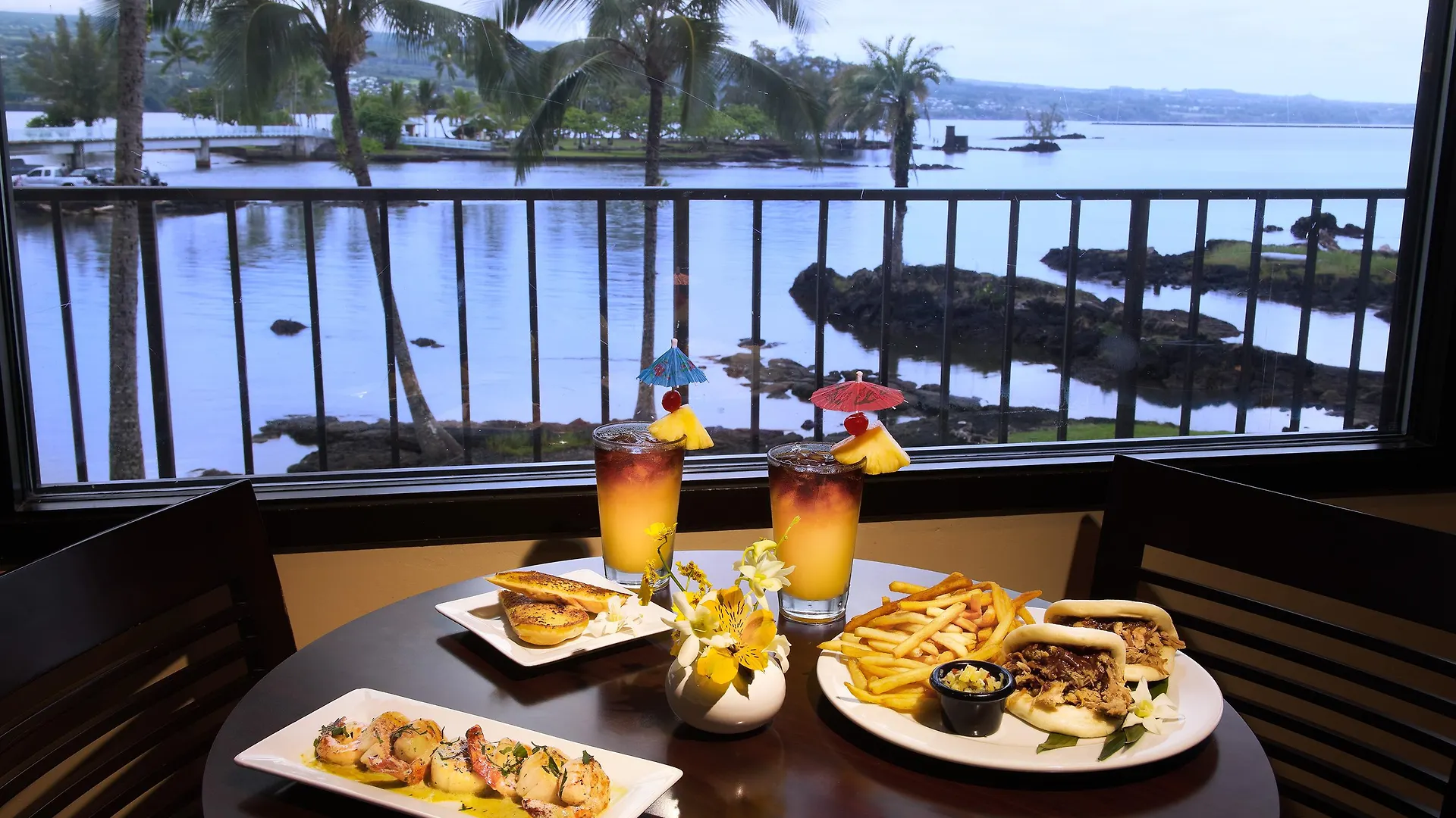 Hilo Hawaiian Hotel, Trademark Collection By Wyndham