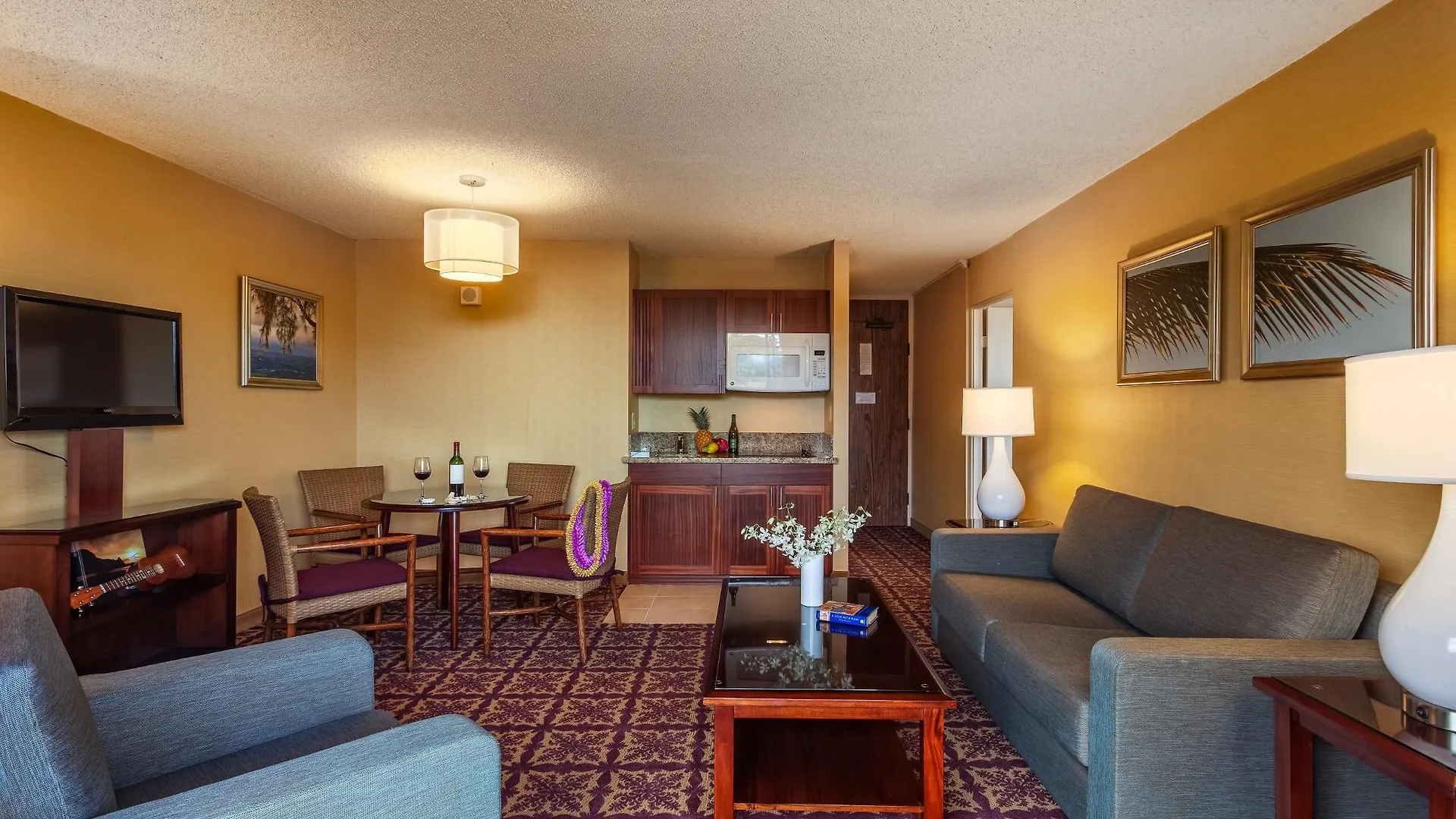 Hilo Hawaiian Hotel, Trademark Collection By Wyndham 4*,