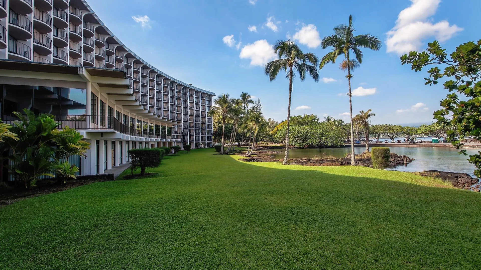 Hilo Hawaiian Hotel, Trademark Collection By Wyndham Hotel