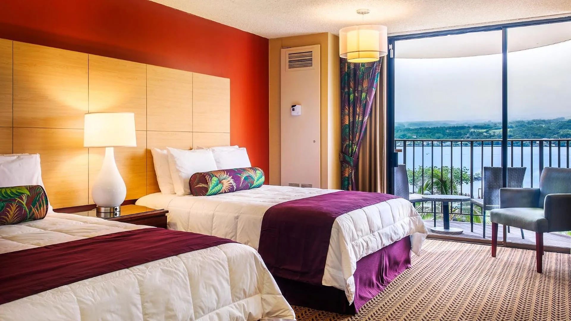 **** Hotel Hilo Hawaiian Hotel, Trademark Collection By Wyndham USA