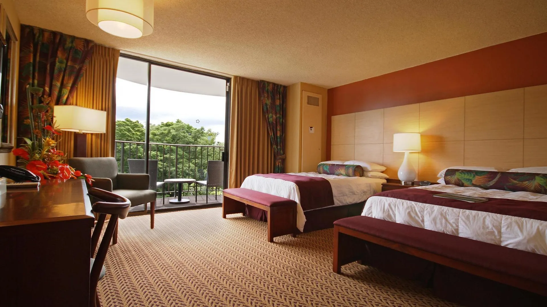 Hilo Hawaiian Hotel, Trademark Collection By Wyndham Hotel