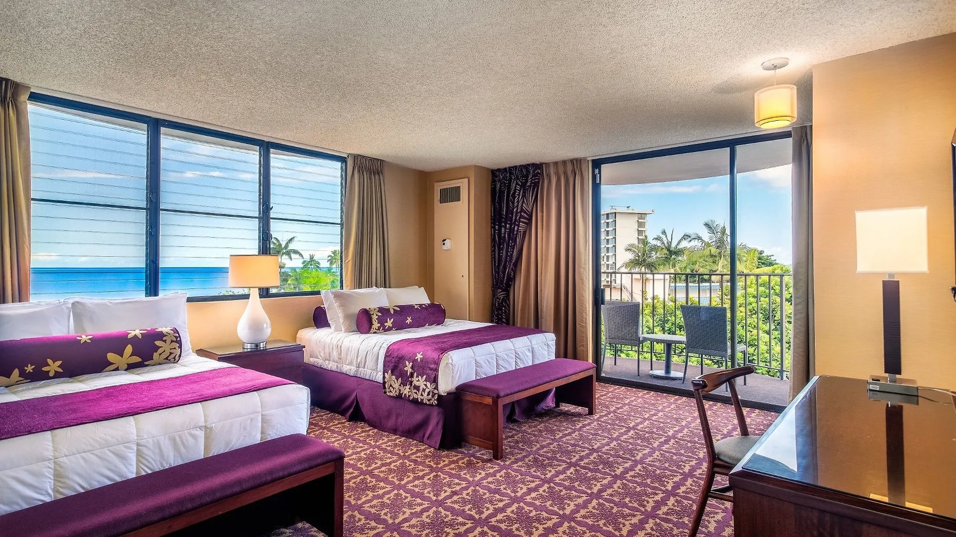 Hilo Hawaiian Hotel, Trademark Collection By Wyndham Hotel