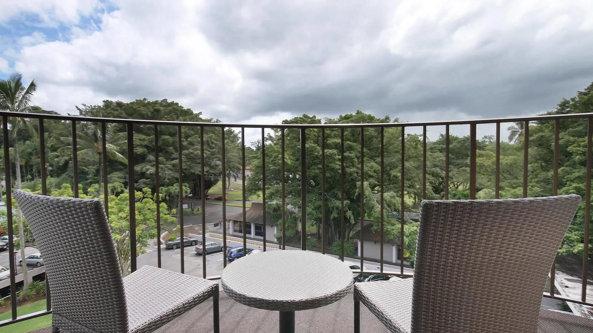 Hilo Hawaiian Hotel, Trademark Collection By Wyndham